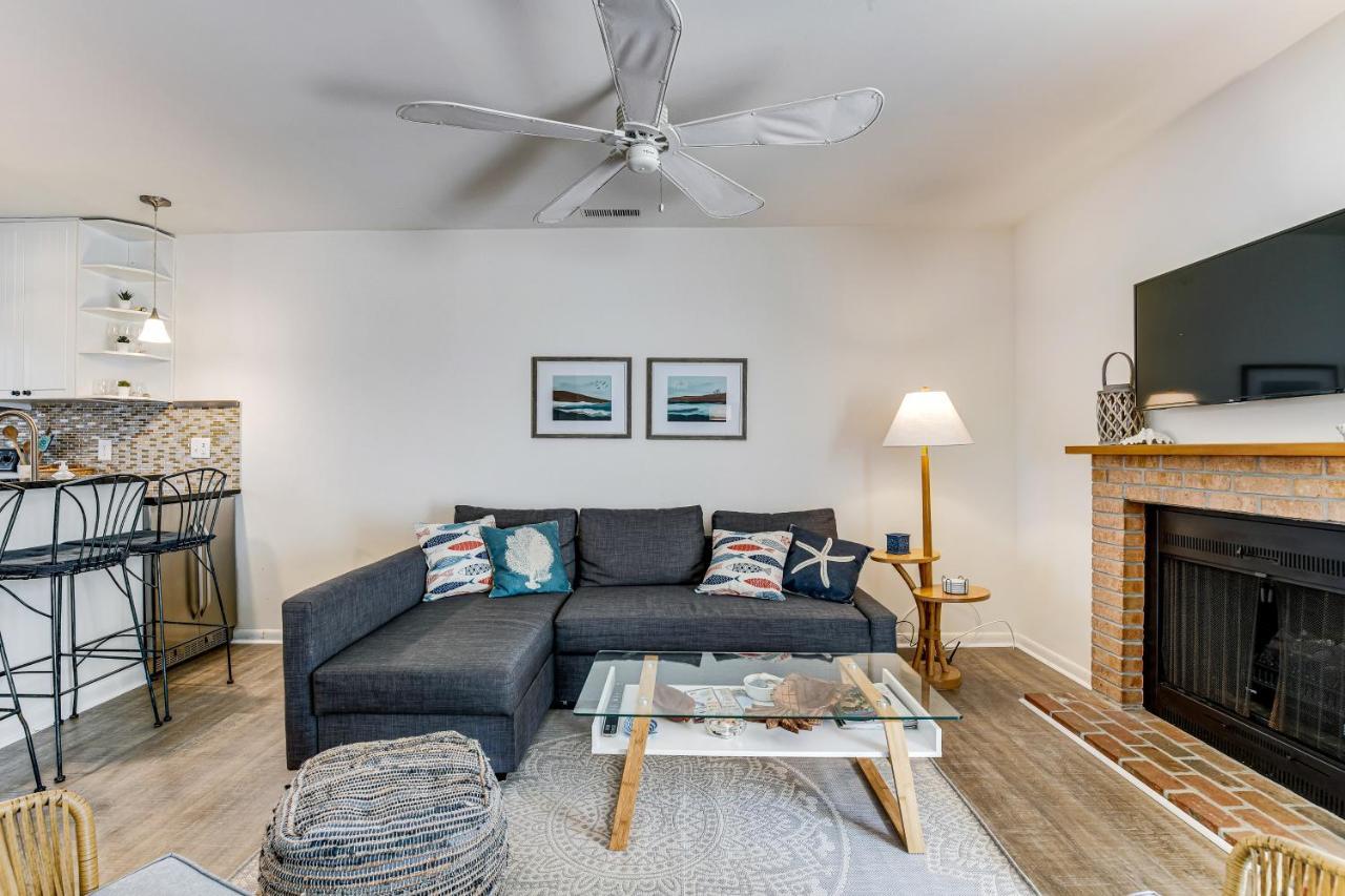 Of Bethany West --- 796 Salt Pond Circle Unit B Apartment