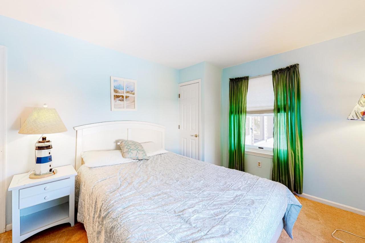 The Canal -- 337 Sandpiper Holiday home *