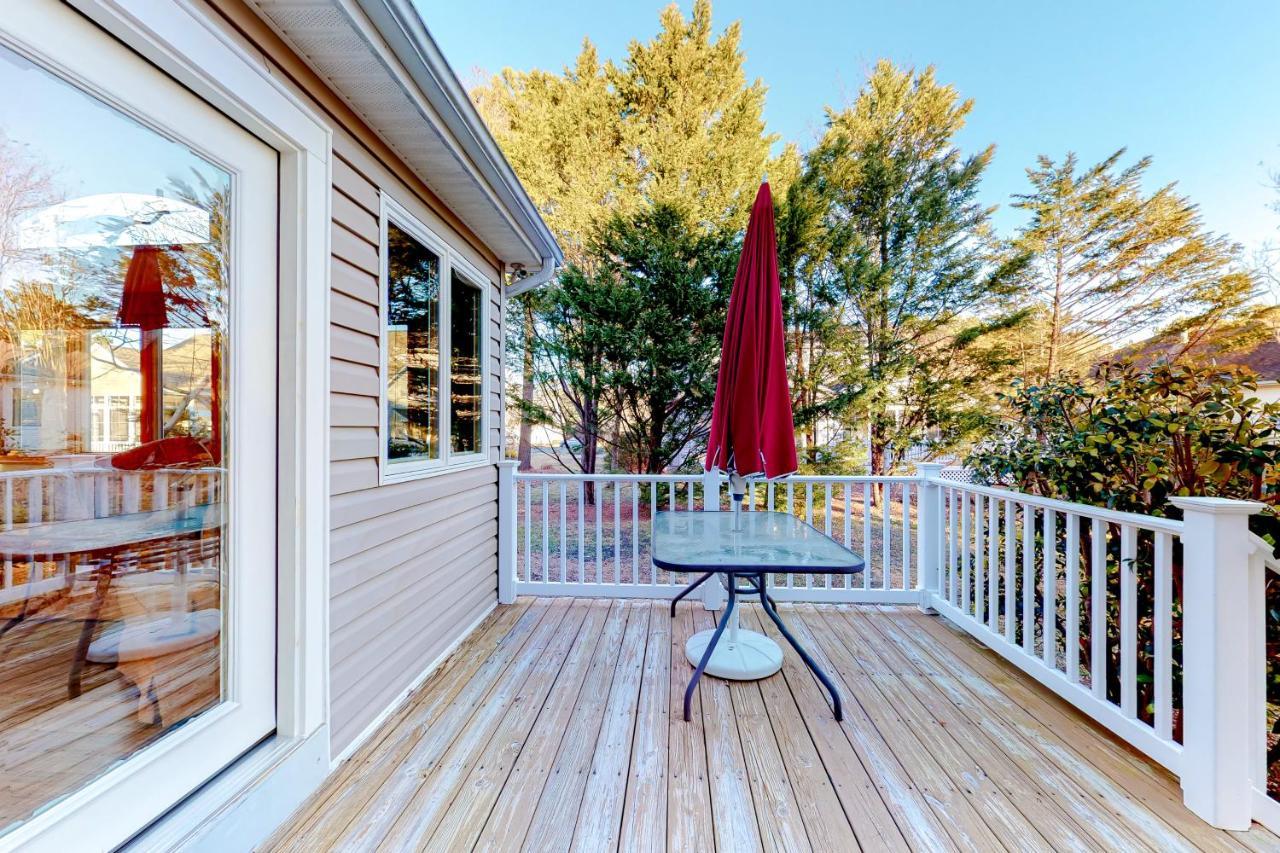 Salt Pond --- 729 Deer Leap Drive Holiday home *