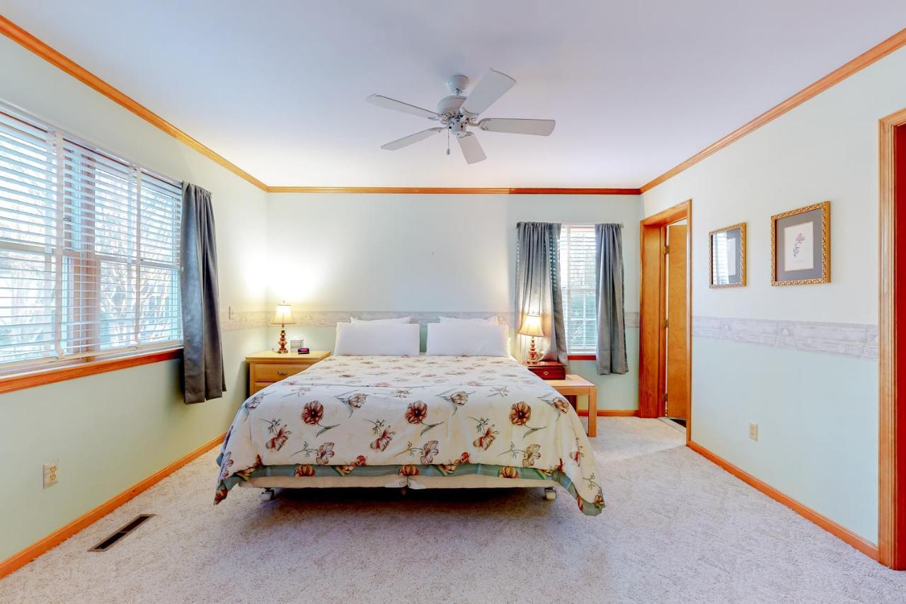 Holiday home Salt Pond --- 729 Deer Leap Drive