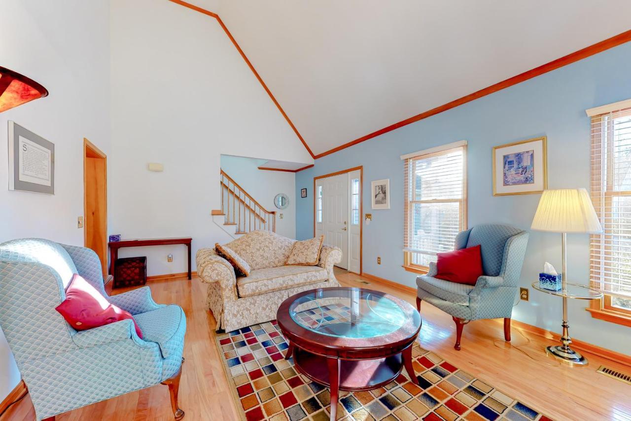 Salt Pond --- 729 Deer Leap Drive *