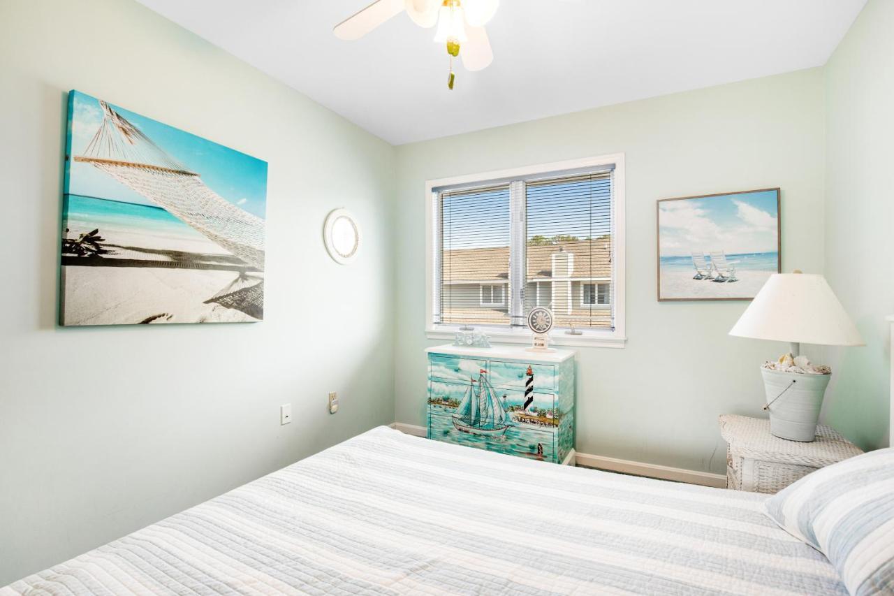 Holiday home Westwood --- 828 Westwood Ave, Unit B *
