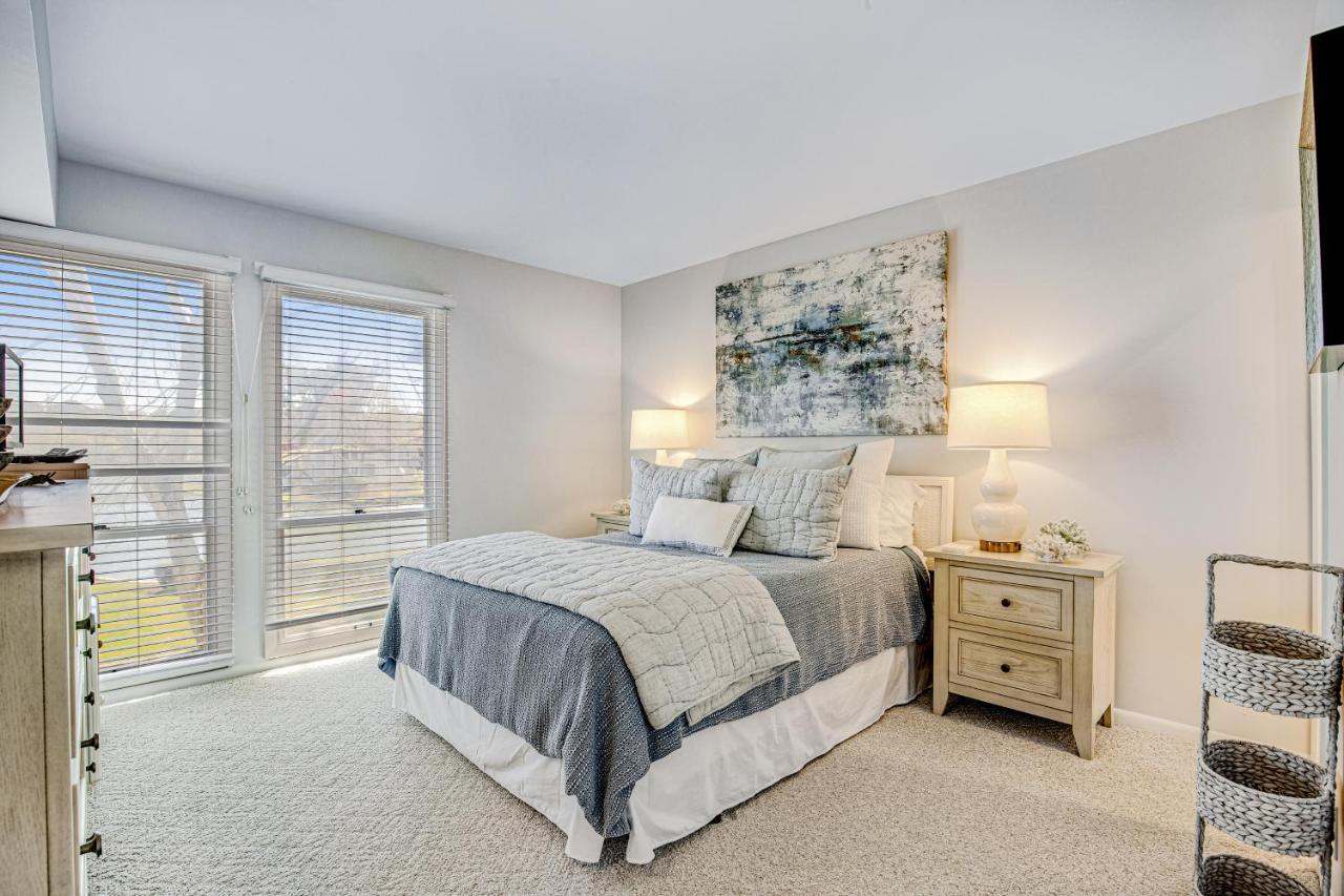 Sea Colony --- 3003c West Ct Apartment