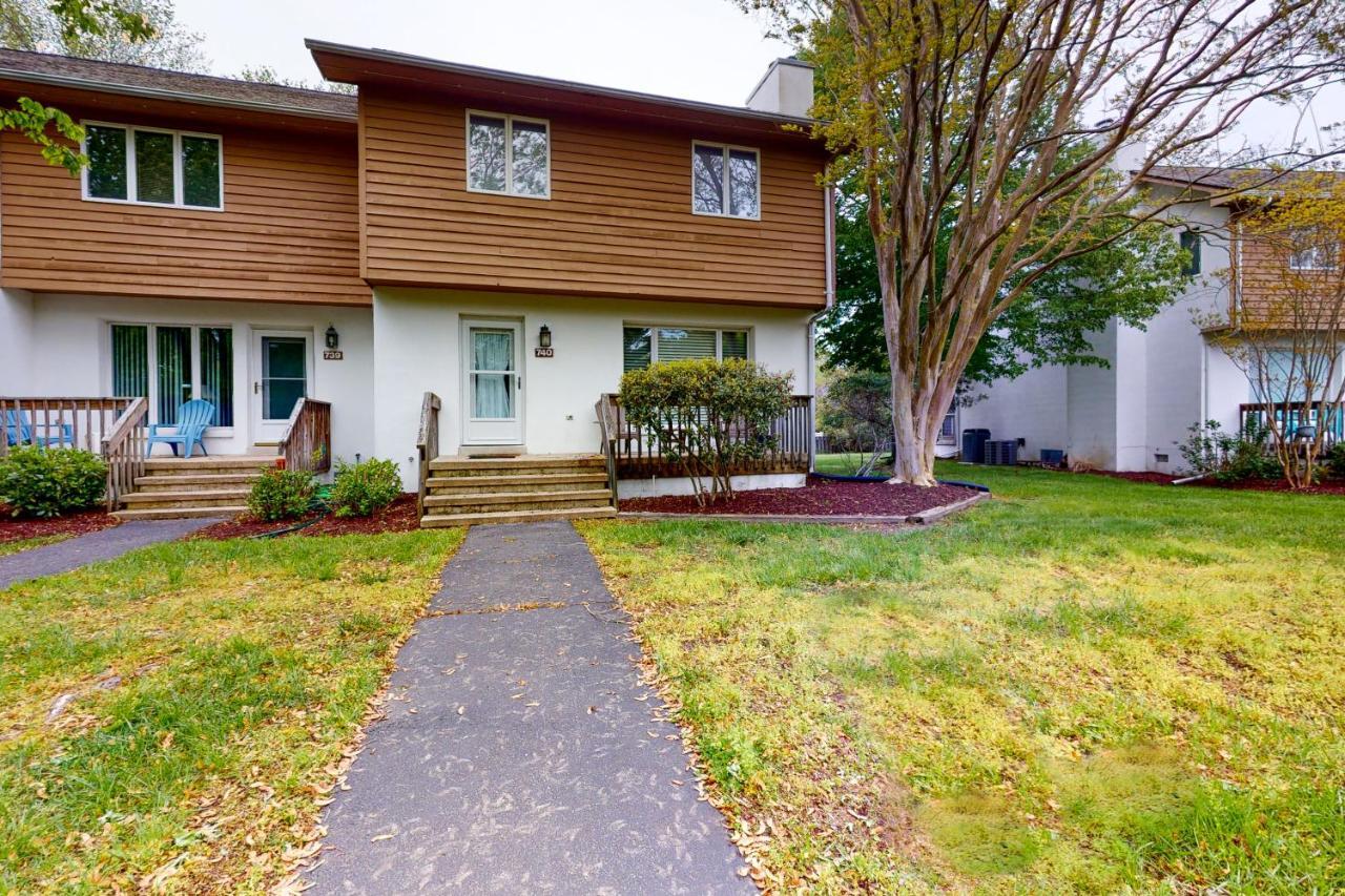 Bayberry Woods -- 740 Bayberry Circle *