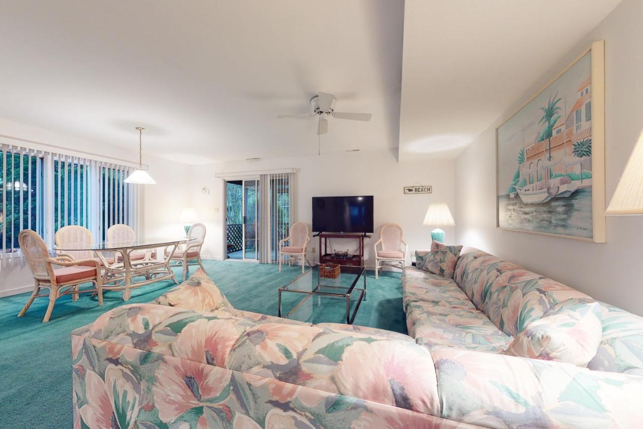 Bethany --- 533a Hudson *