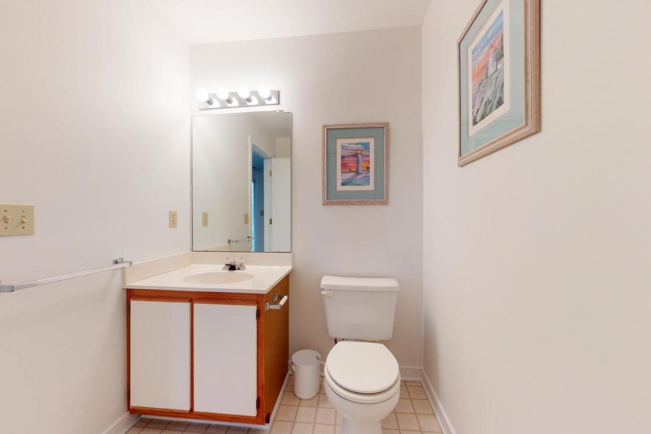 Bethany --- 533a Hudson Apartment *