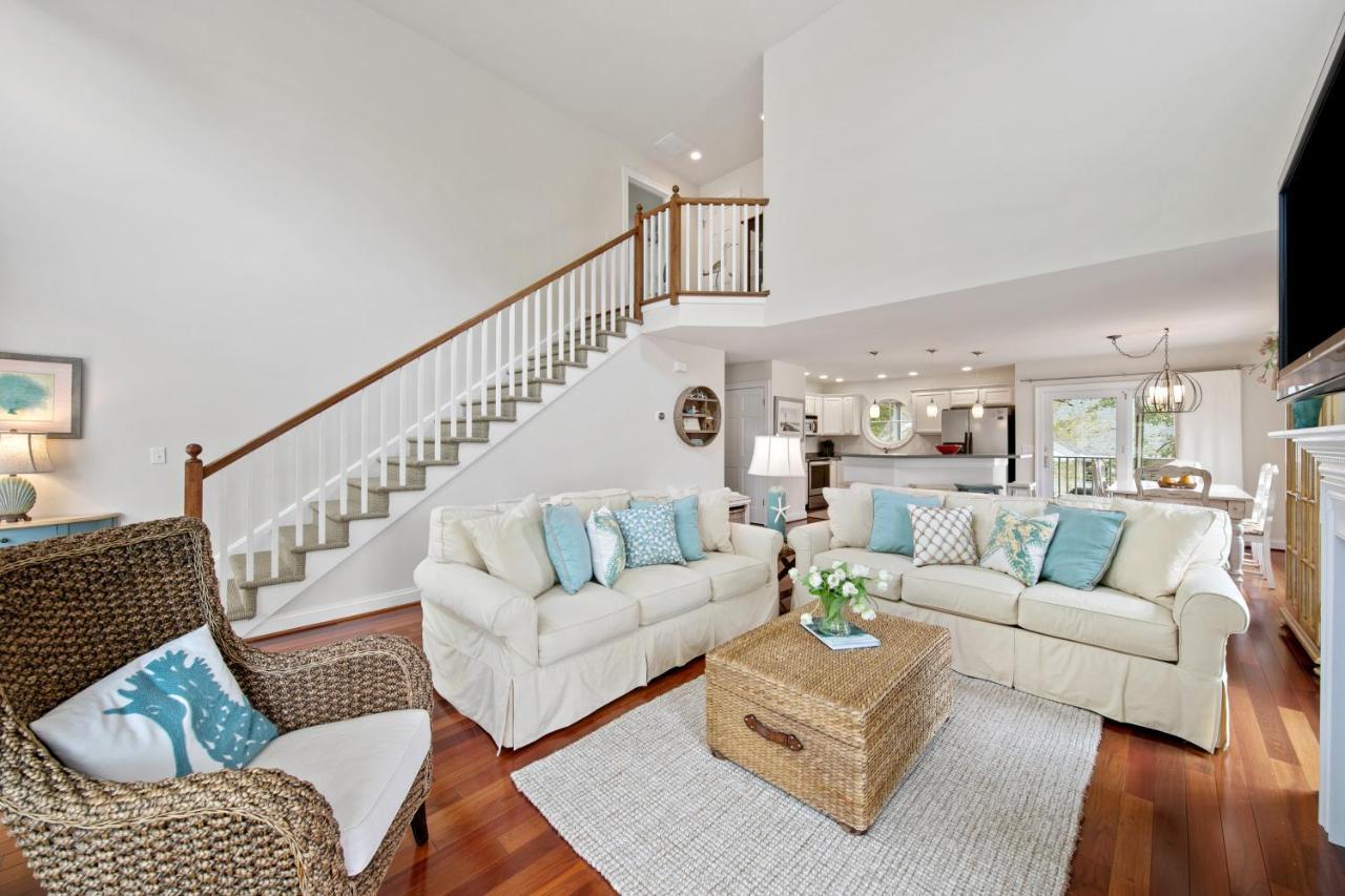 Bethany West -- 719 Fenwood Holiday home *
