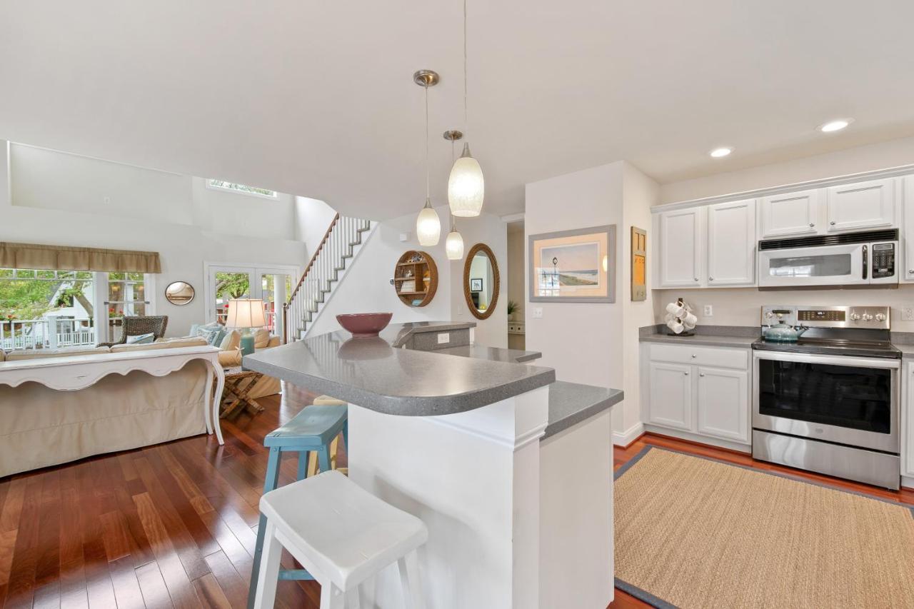 Bethany West -- 719 Fenwood