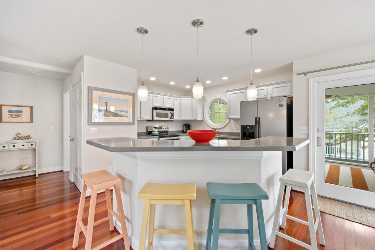 Bethany West -- 719 Fenwood *