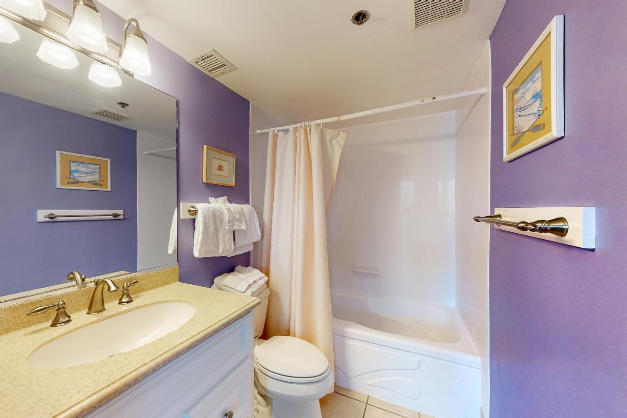 Apartment Sea Colony -- 812 Harbour House *