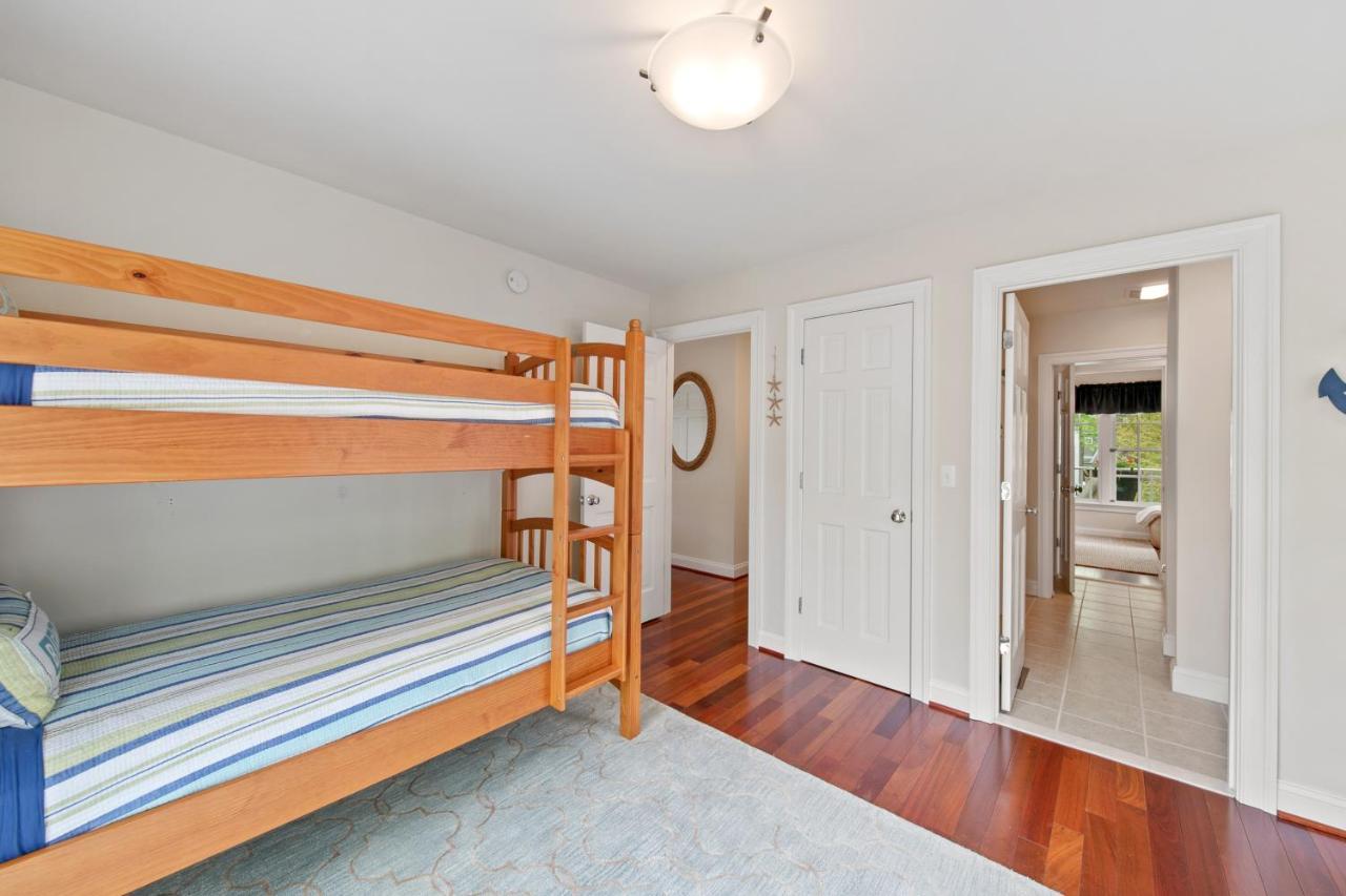 Bethany West -- 719 Fenwood Holiday home