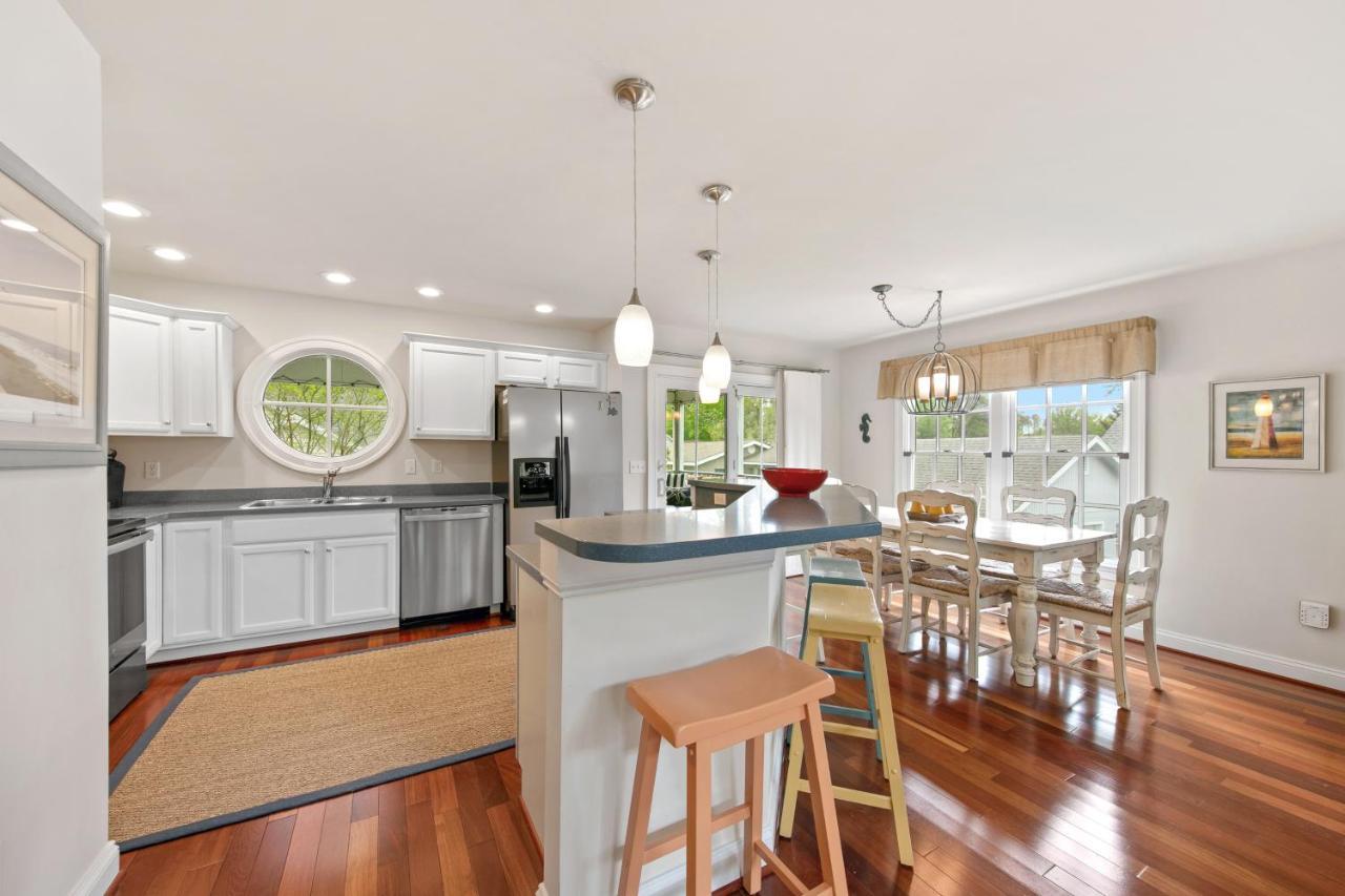 Bethany West -- 719 Fenwood