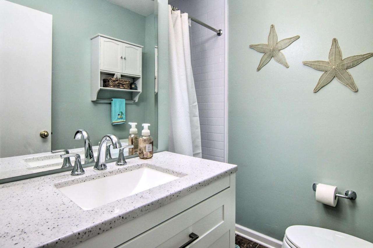 Holiday home Quiet With Pool Access - 1 Mi To Bethany Beach!