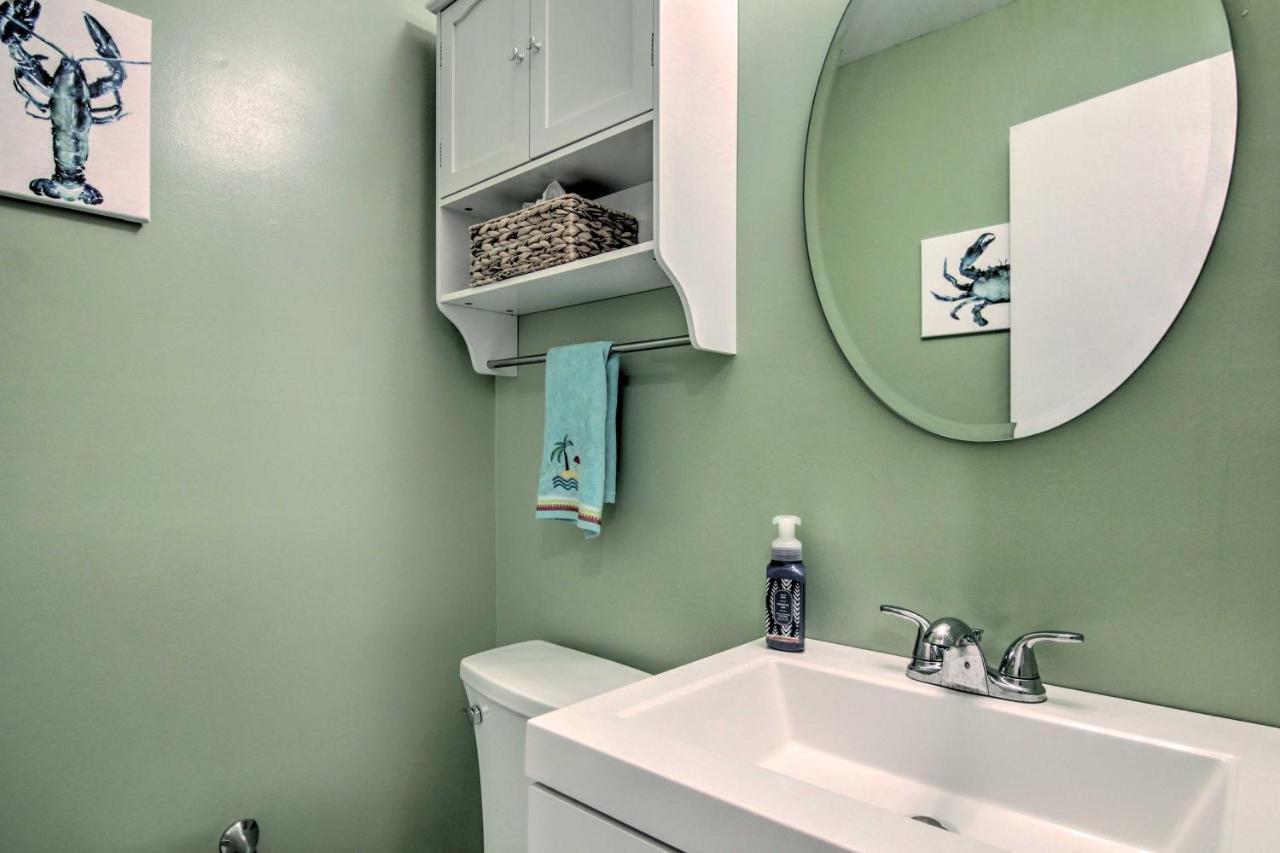 Holiday home Quiet With Pool Access - 1 Mi To Bethany Beach! *