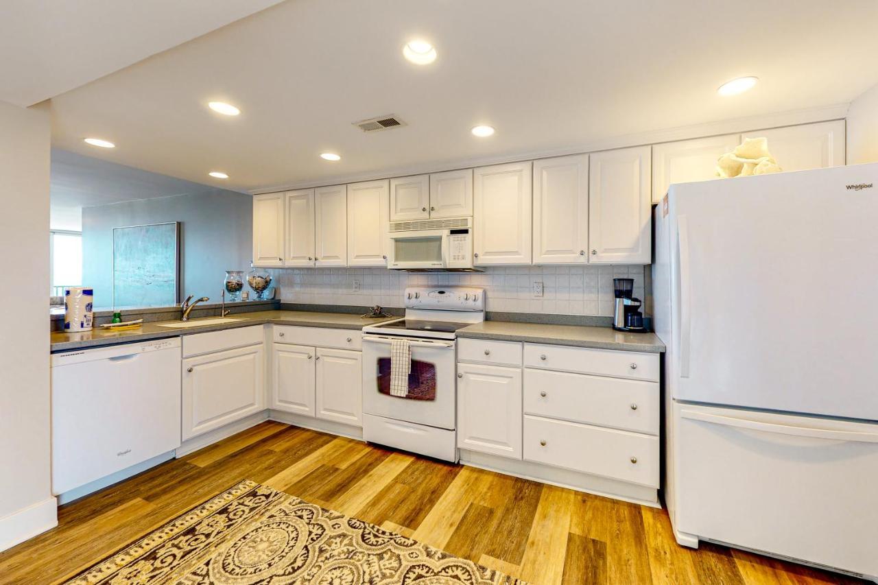 Apartment Sea Colony Ocean --- 1205n Edgewater House