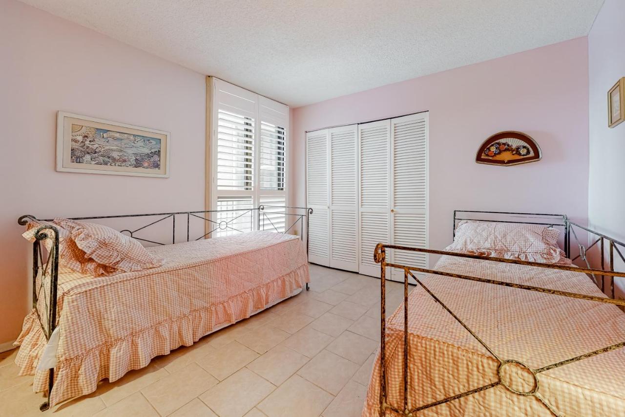 Sea Colony --- 401 Dover House Apartment *