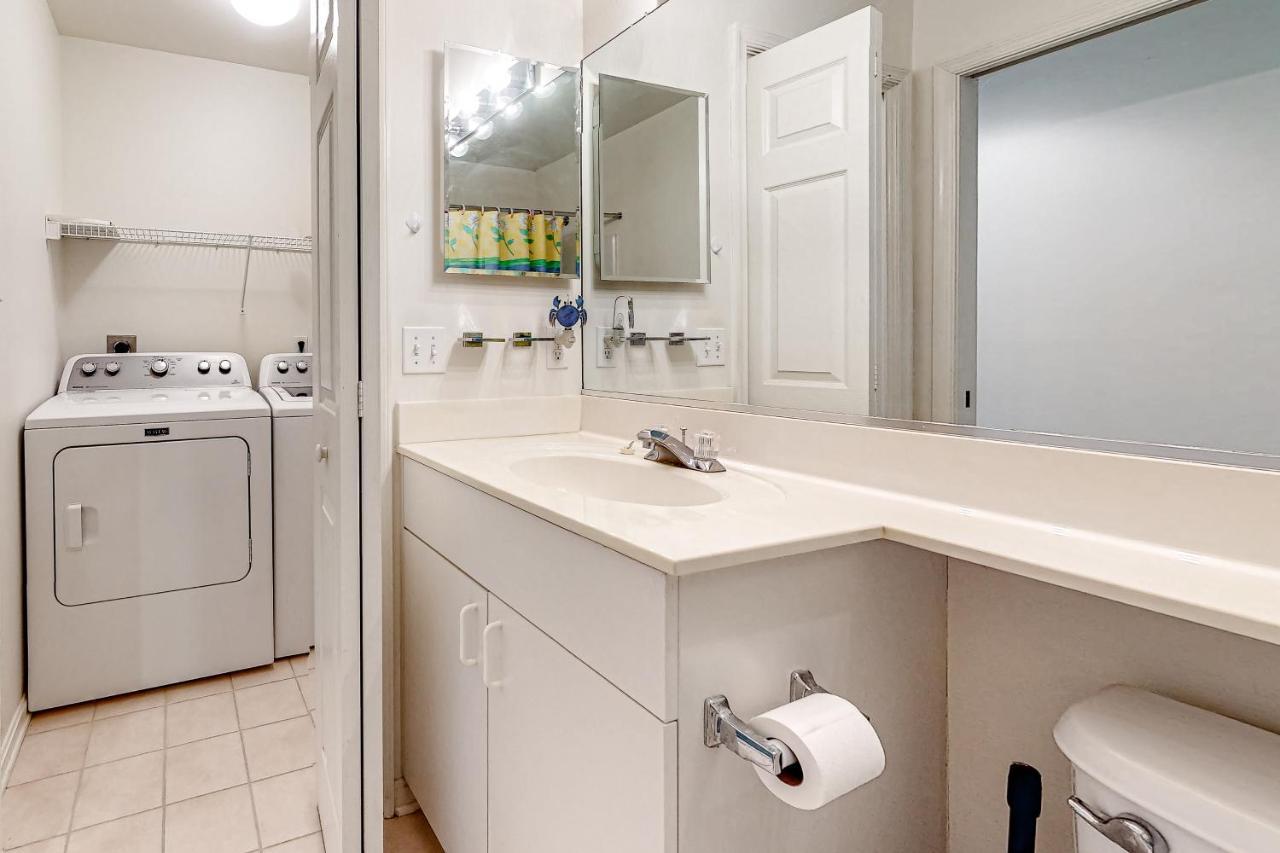 Sea Colony Tennis --- 55026 Pine Dr Apartment