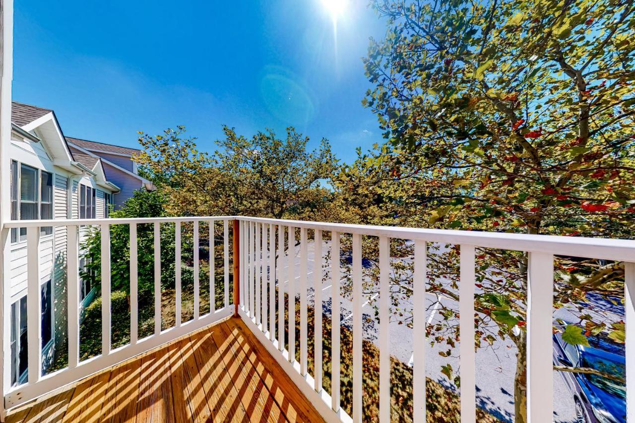 Sea Colony - 56053 Pinewood Dr