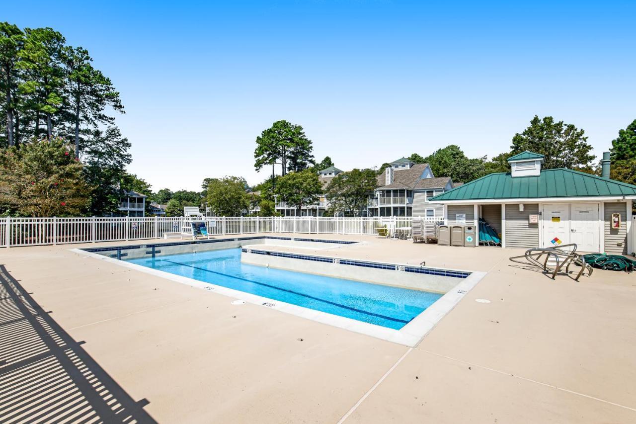 Sea Colony --- 56065 Pinewood Drive Villa