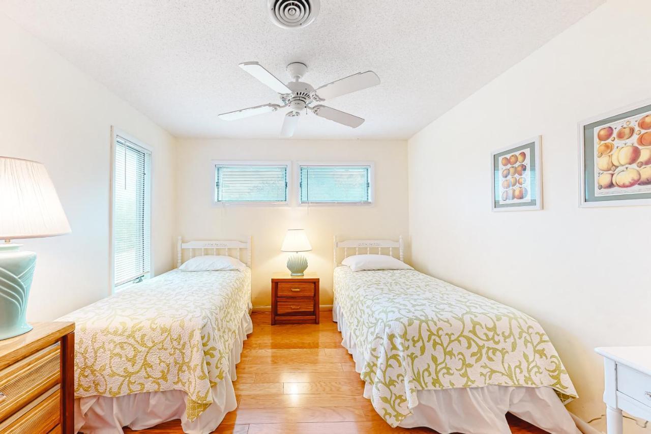 Sea Colony -- 8901 Timberlake * Bethany Beach