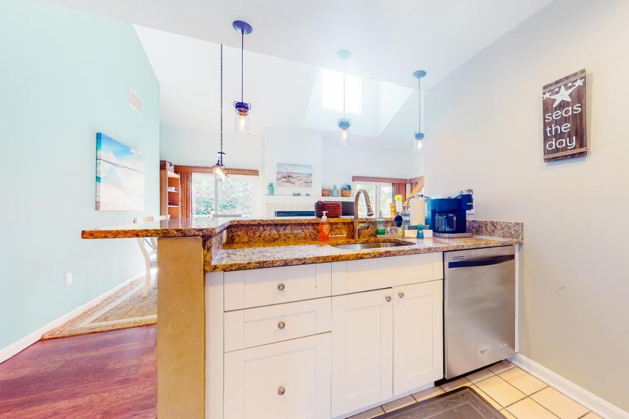 Sea Colony - 56053 Pinewood Dr *