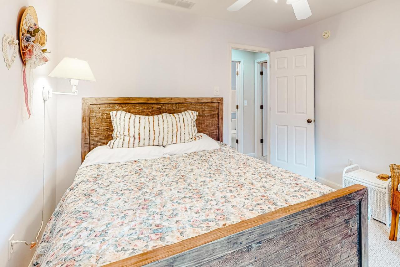 Apartment Salt Pond -- 23 Topsail Village Bethany Beach