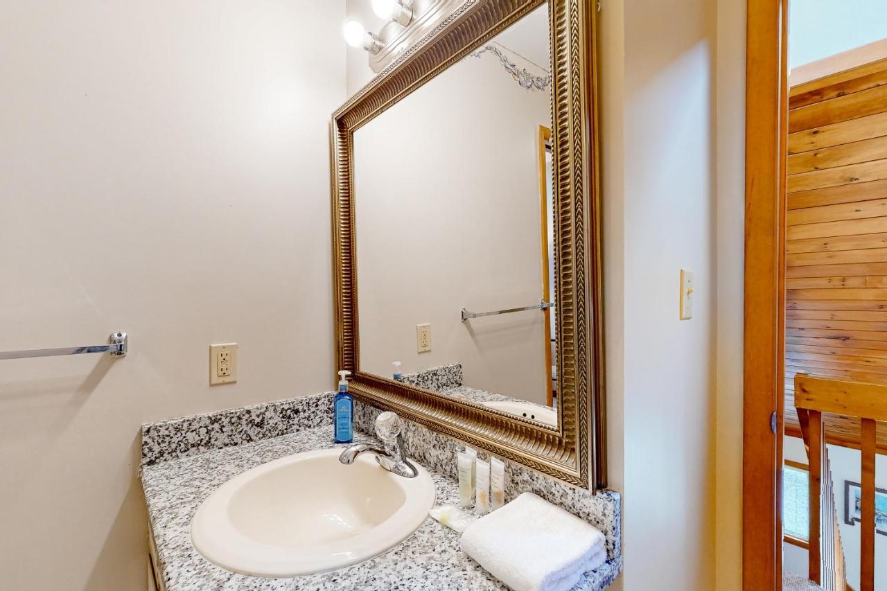 Gull's Nest --- 39638 S Gulls Way Ct * Bethany Beach