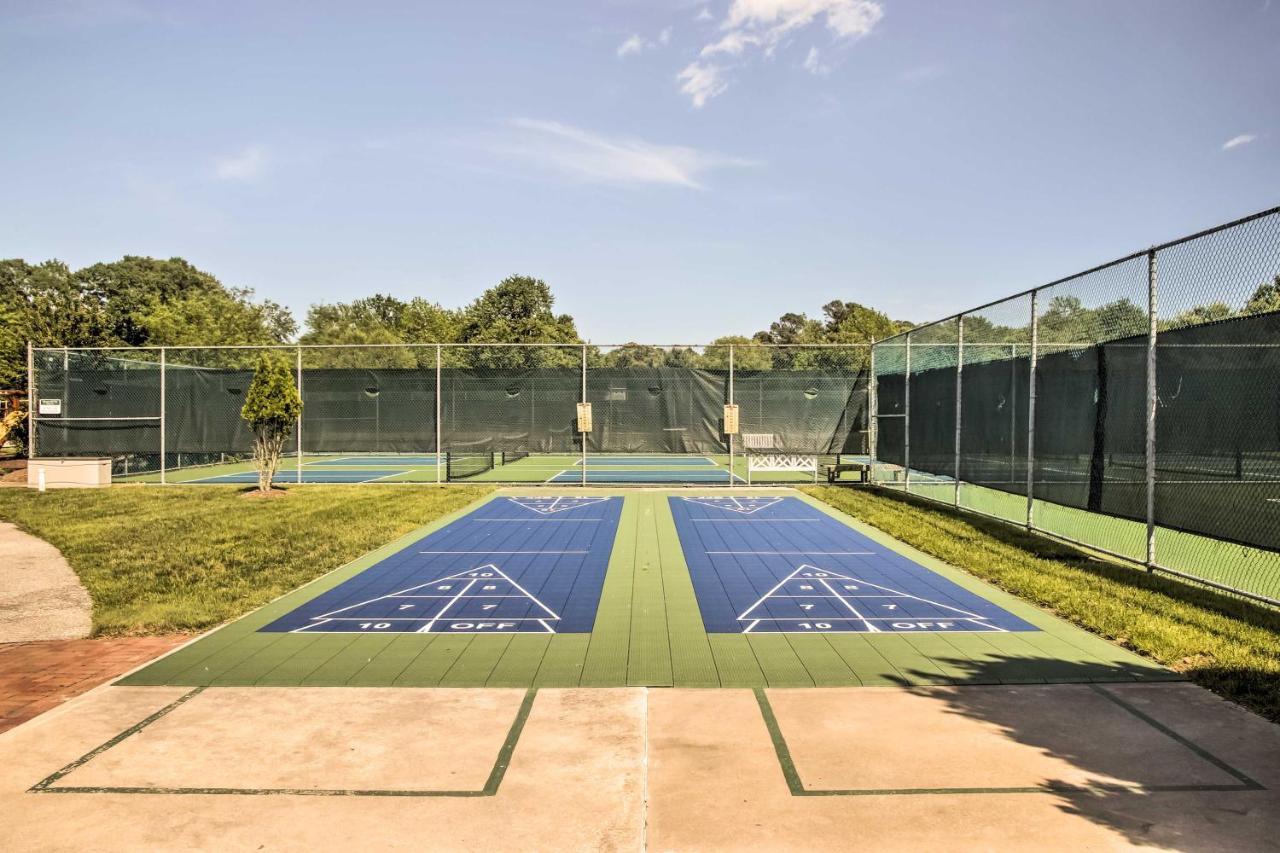 Holiday home Golf Getaway With Pool Access 2 Mi To Bethany Beach! *