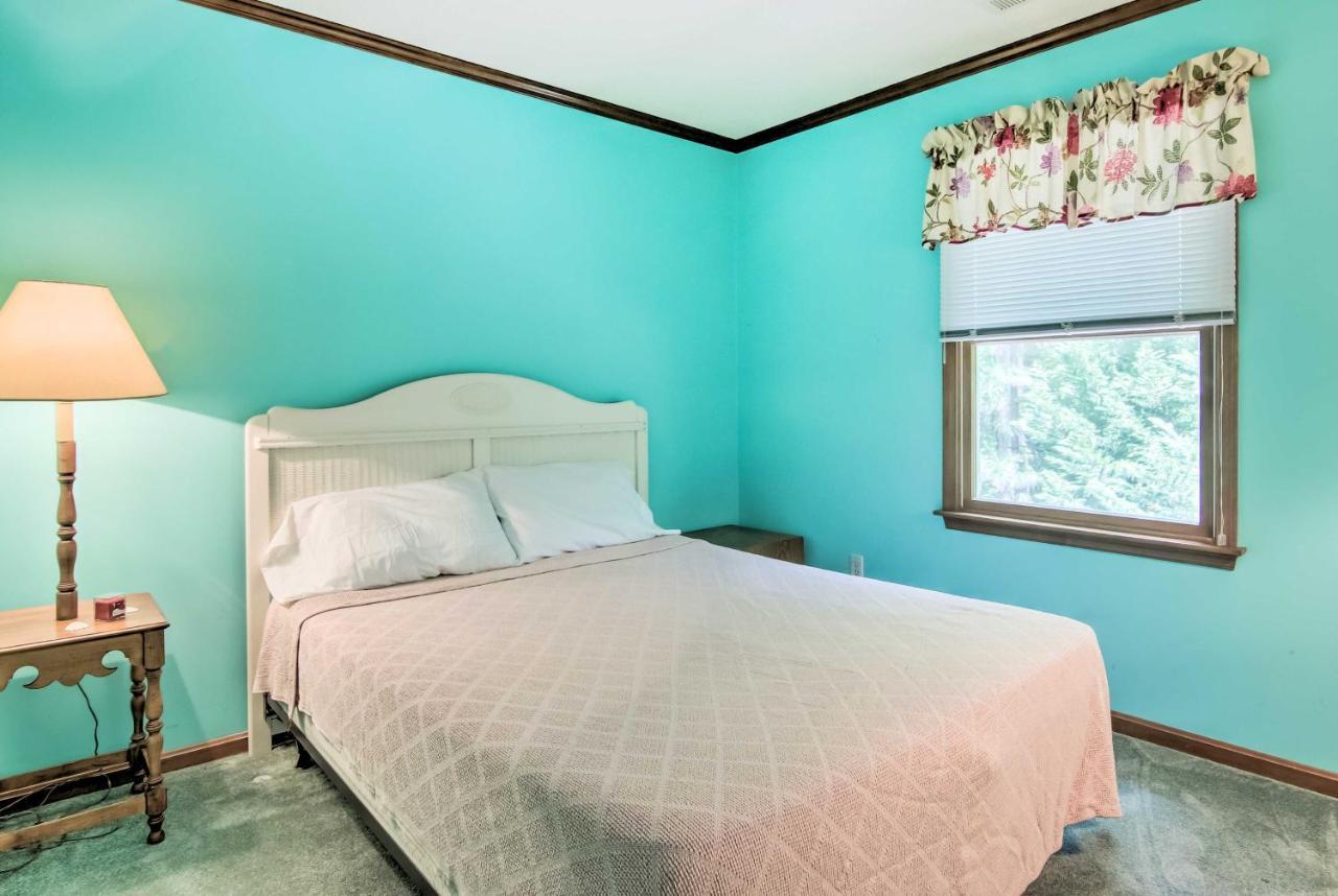 Holiday home Golf Getaway With Pool Access 2 Mi To Bethany Beach! *