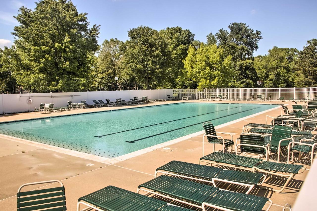Holiday home Golf Getaway With Pool Access 2 Mi To Bethany Beach! Bethany Beach
