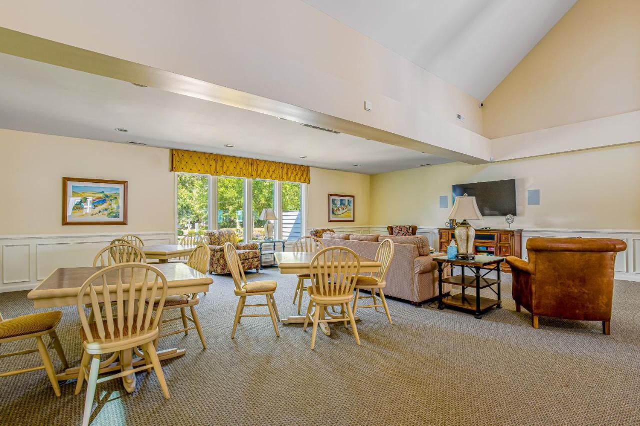 Salt Pond - 1 Heron Ct *
