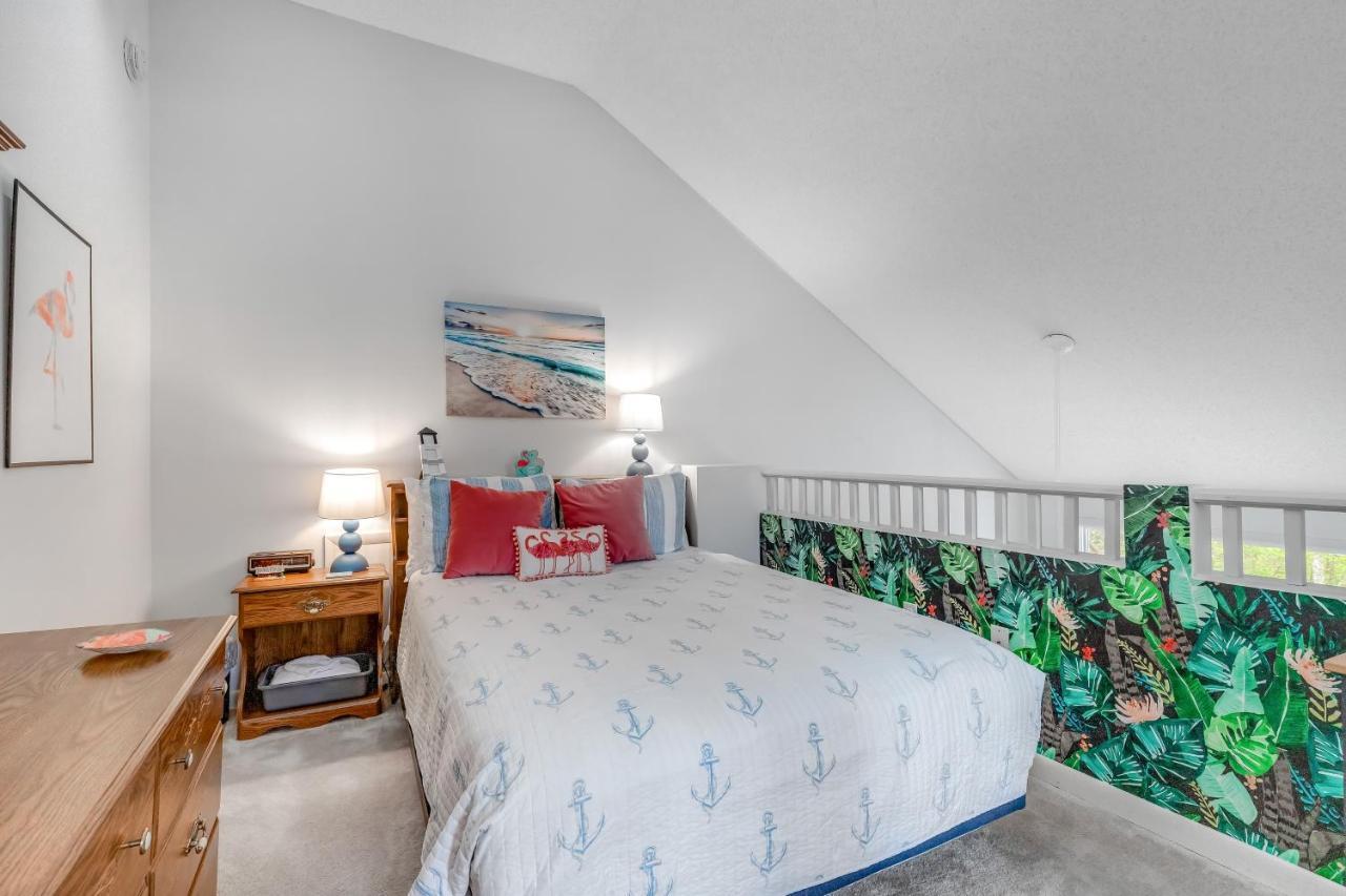Sea Colony --- 52013 Canal Ct Apartment *