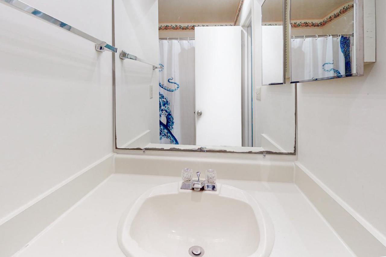 Sea Colony --- 33545 Brighton Trail, Unit 6005b * Bethany Beach