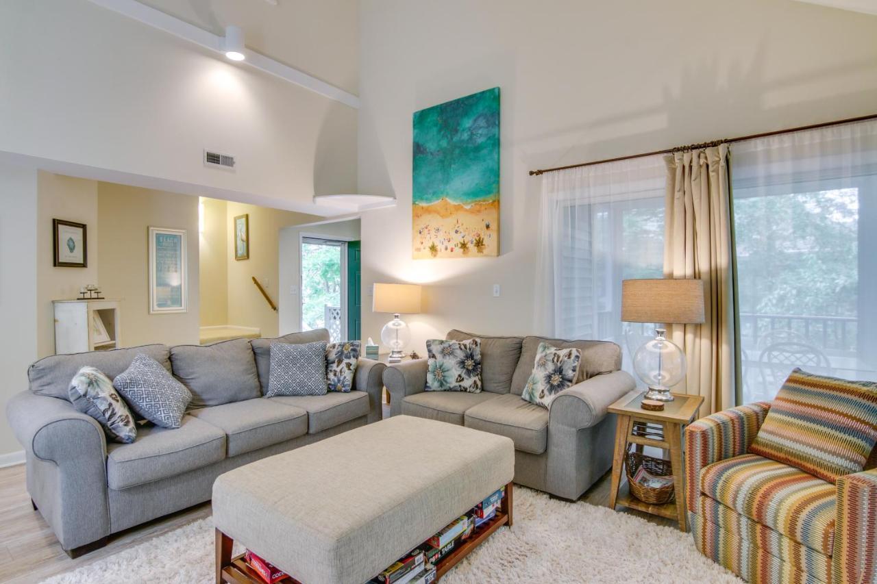 Sea Colony With Balcony About 1 Mi To Beach! Apartment *