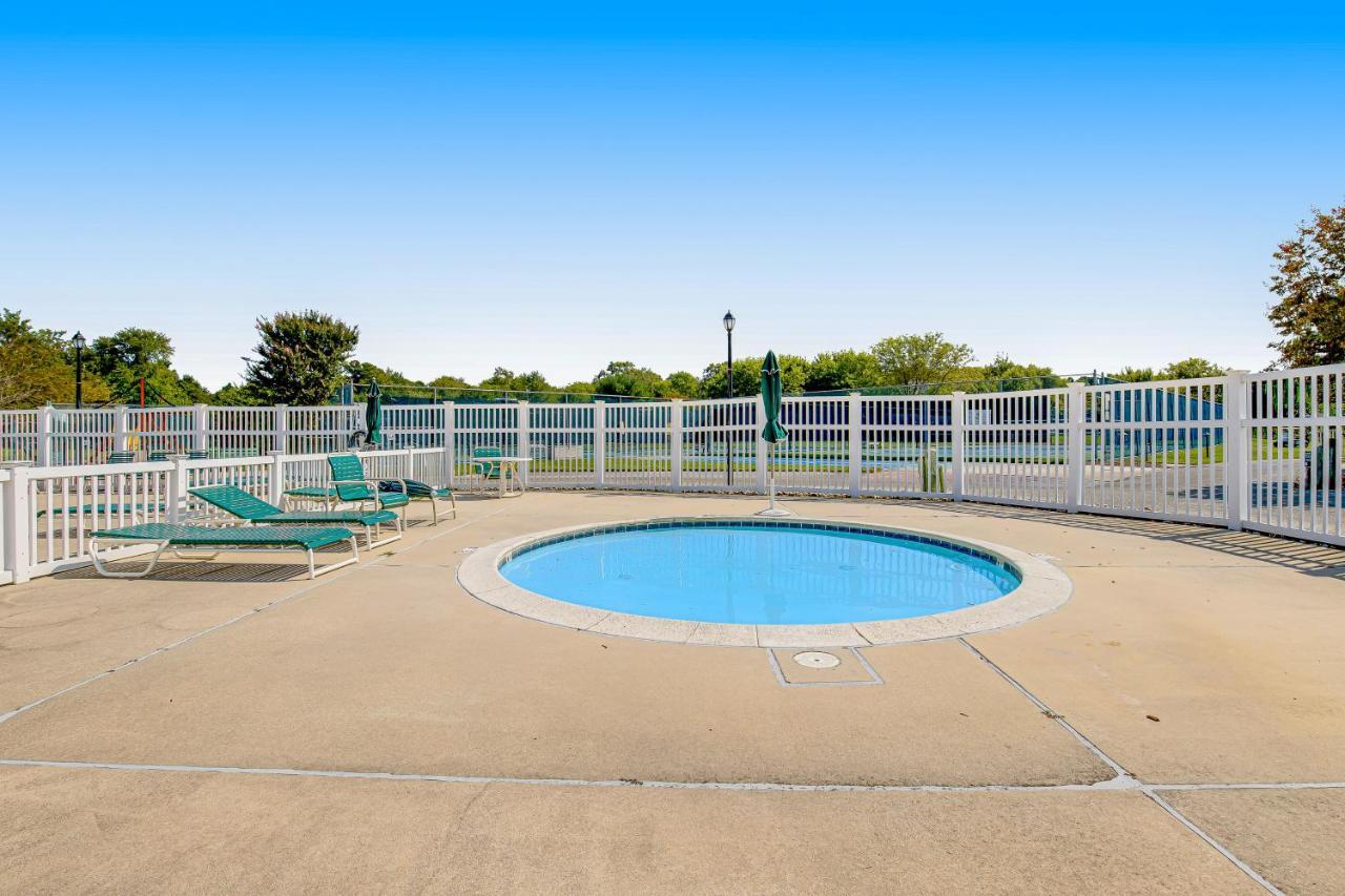 Salt Pond --- 314 Walkabout Rd *