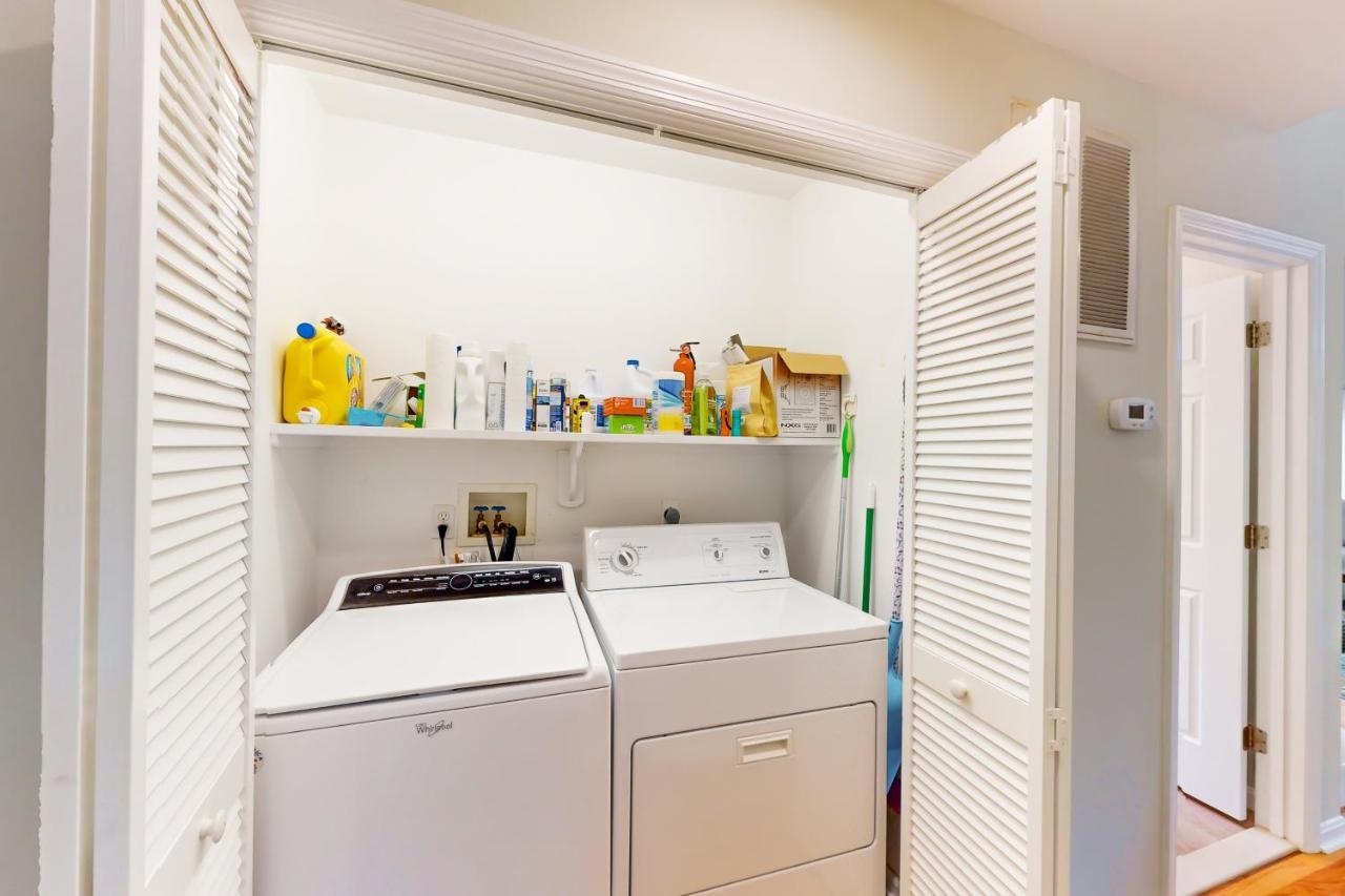 Salt Pond Hideaway --- 710 Deer Leap Dr Holiday home
