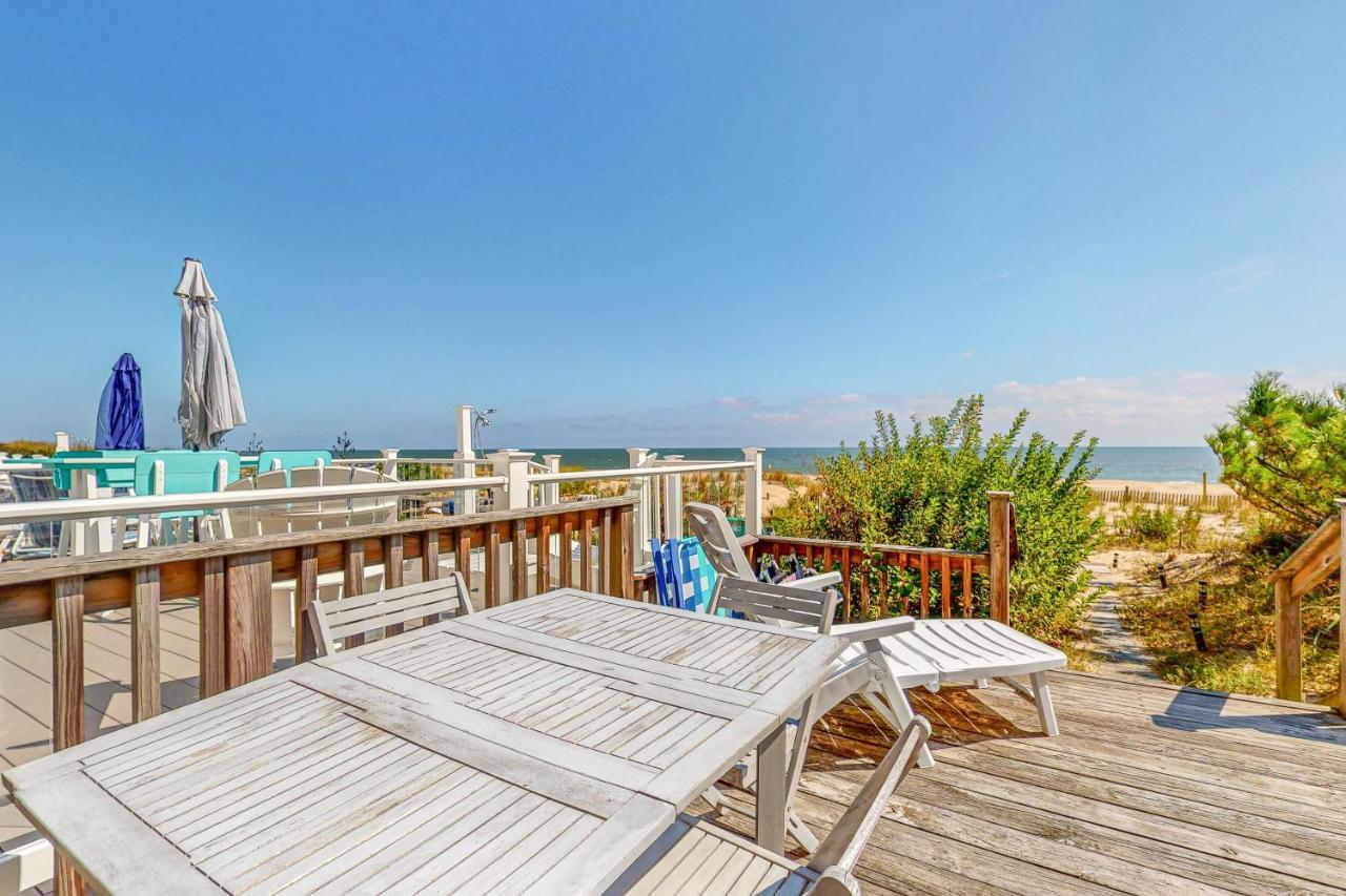 Atlantic Watergate --- 29111 Ocean Rd. #6 * Bethany Beach