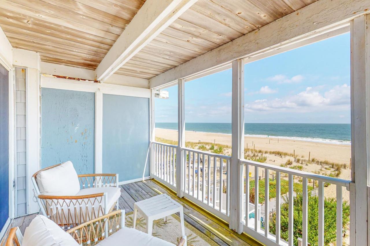 Atlantic Watergate --- 29111 Ocean Rd. #6 * Bethany Beach