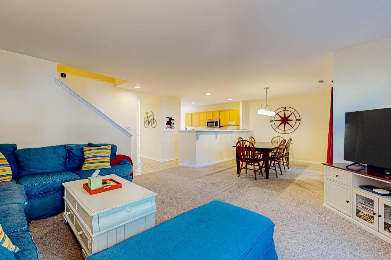 Sea Colony --- 56200 Pine Cone Ln *