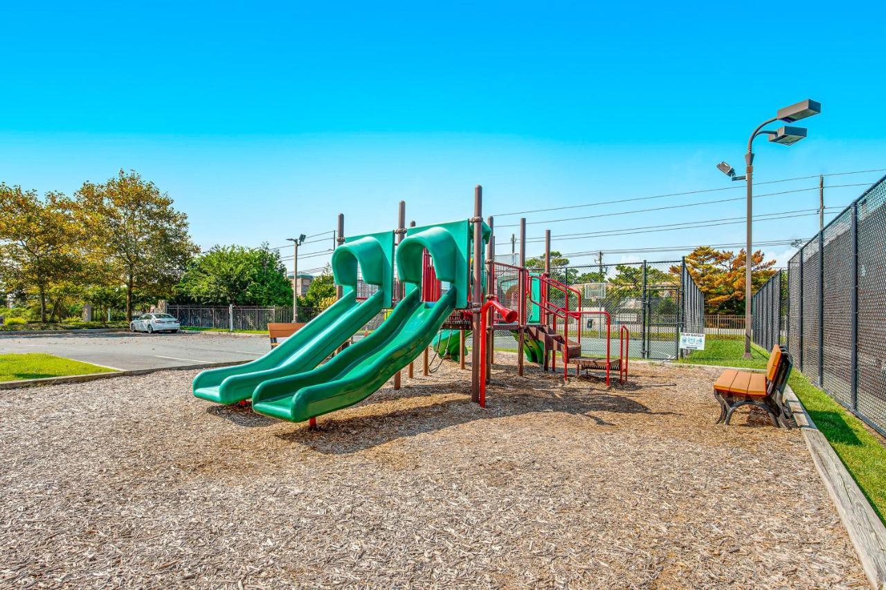 Apartment Sea Colony - 51020 Southwinds Ct *