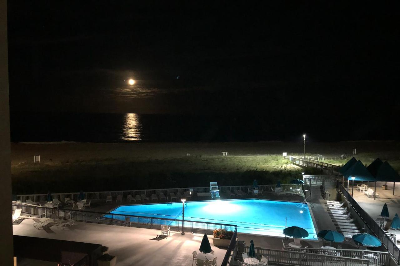 Sea Colony --- 403 Farragut House Road Apartment
