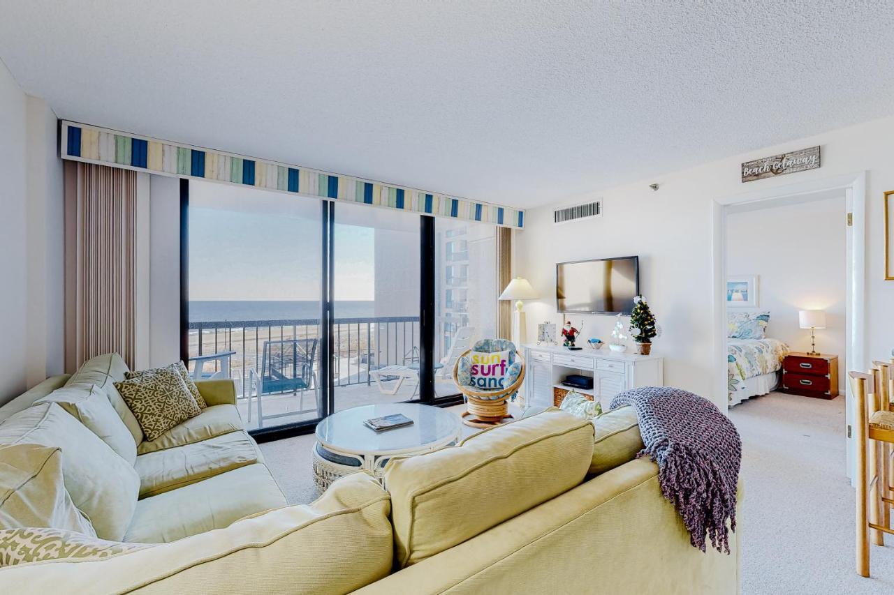 Sea Colony --- 403 Farragut House Road Apartment *