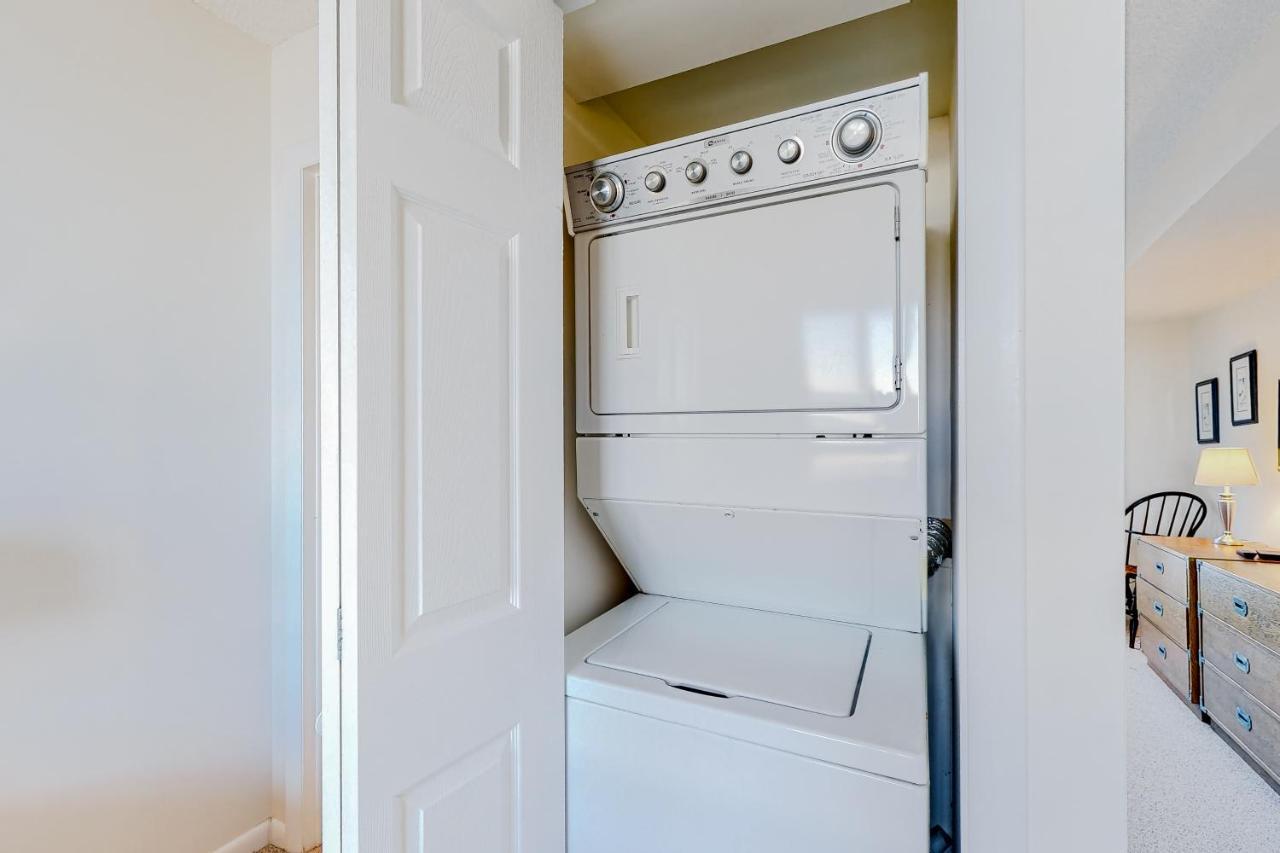 Apartment Sea Colony --- 403 Farragut House Road