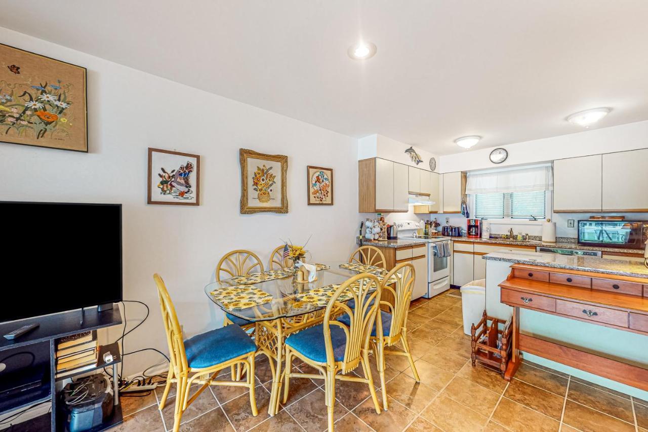 Sea Colony --- 33577 West View, Unit 1006b