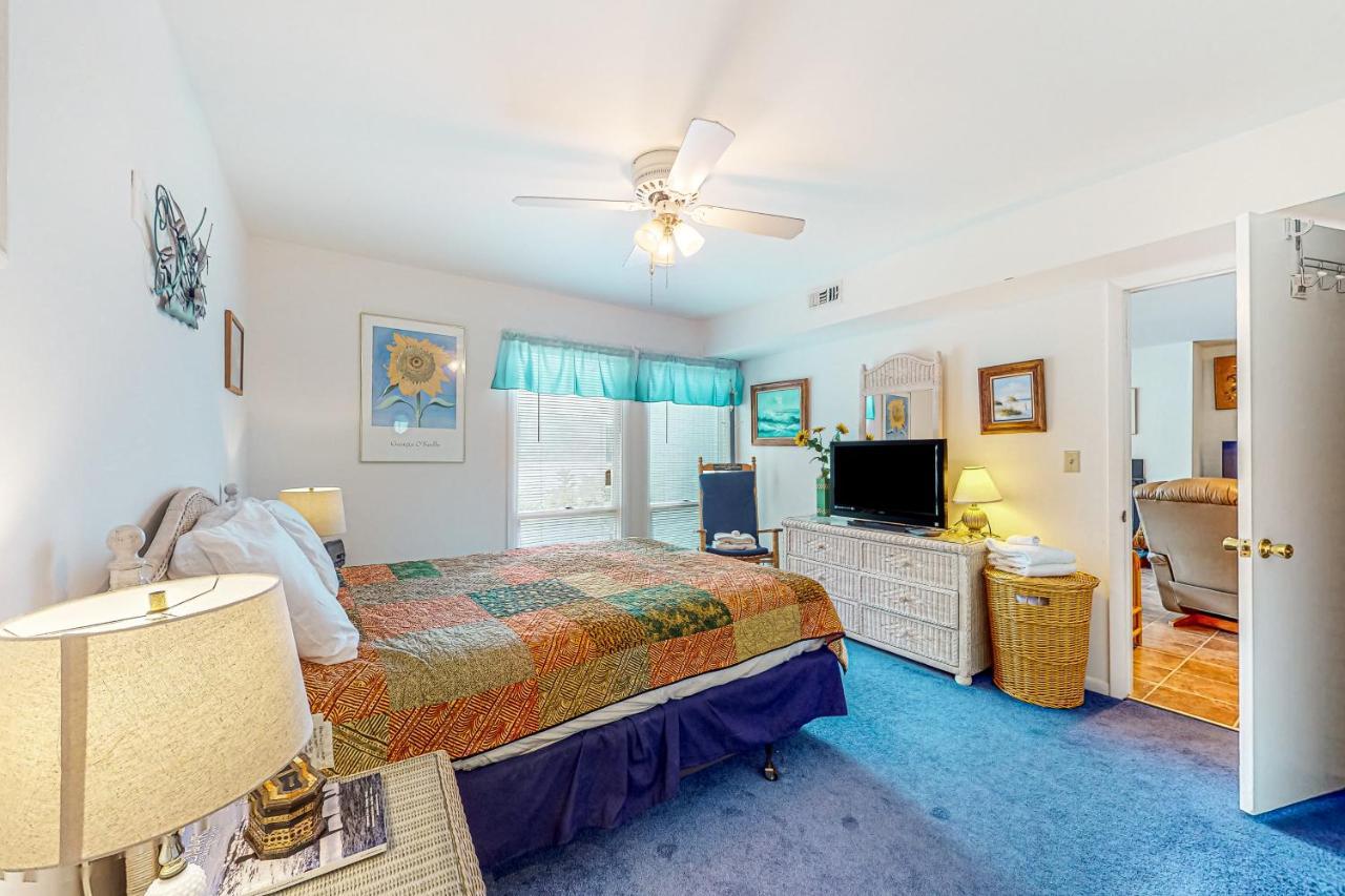 Sea Colony --- 33577 West View, Unit 1006b