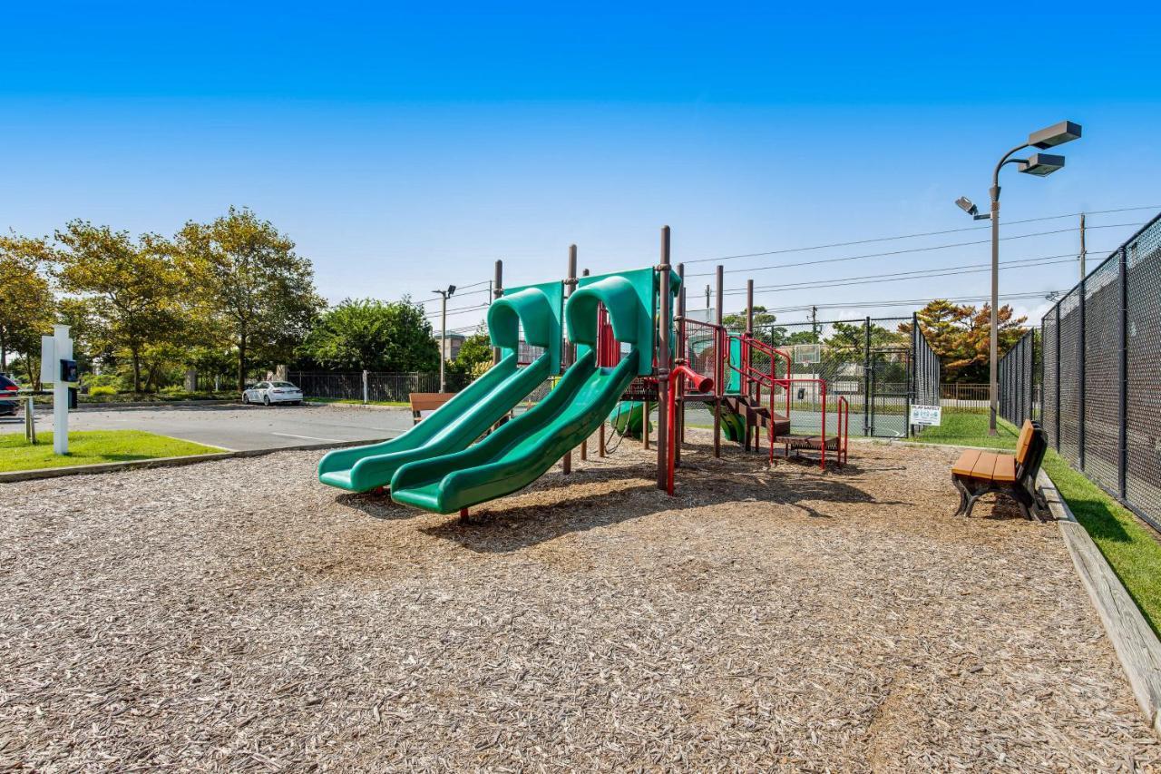 Sea Colony --- 33577 West View, Unit 1006b Apartment *