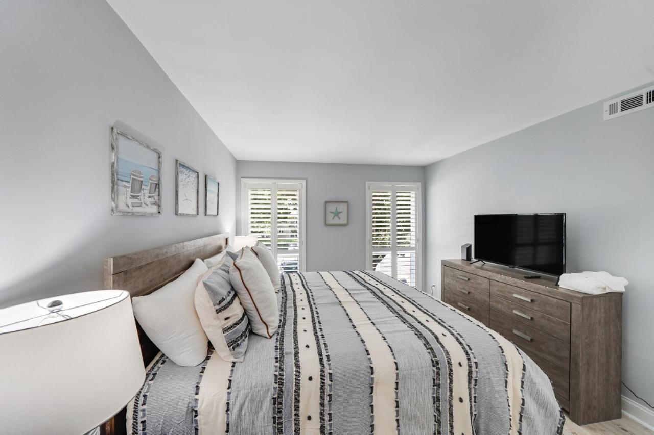 Apartment Sea Colony---1805 Doubles Court