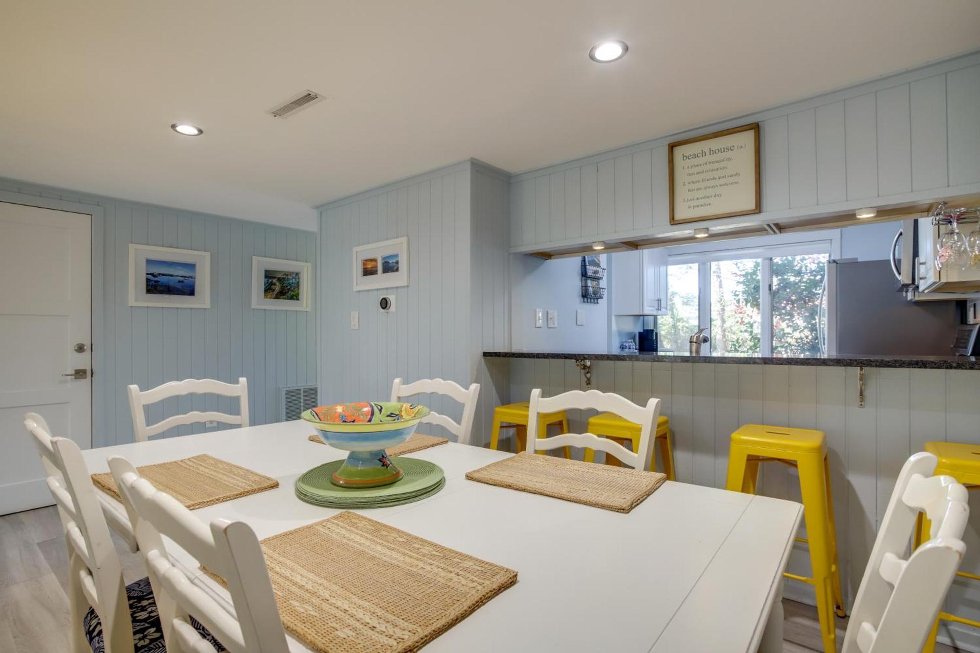 Townhome With Screened Porch 1 Mi To Bethany Beach! Holiday home Bethany Beach