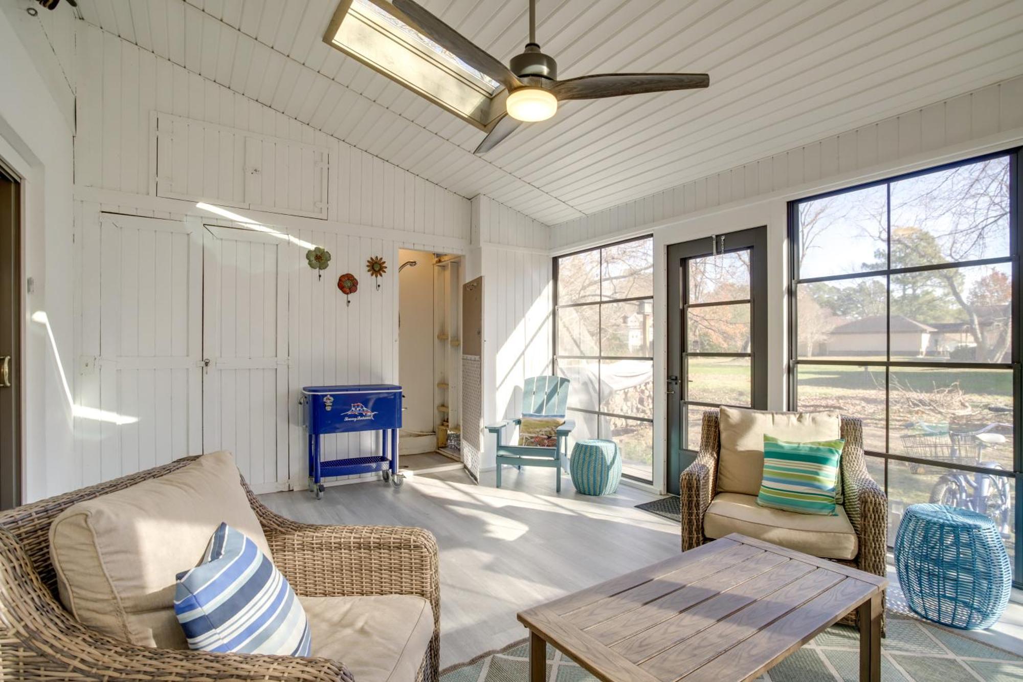 Townhome With Screened Porch 1 Mi To Bethany Beach! Holiday home *