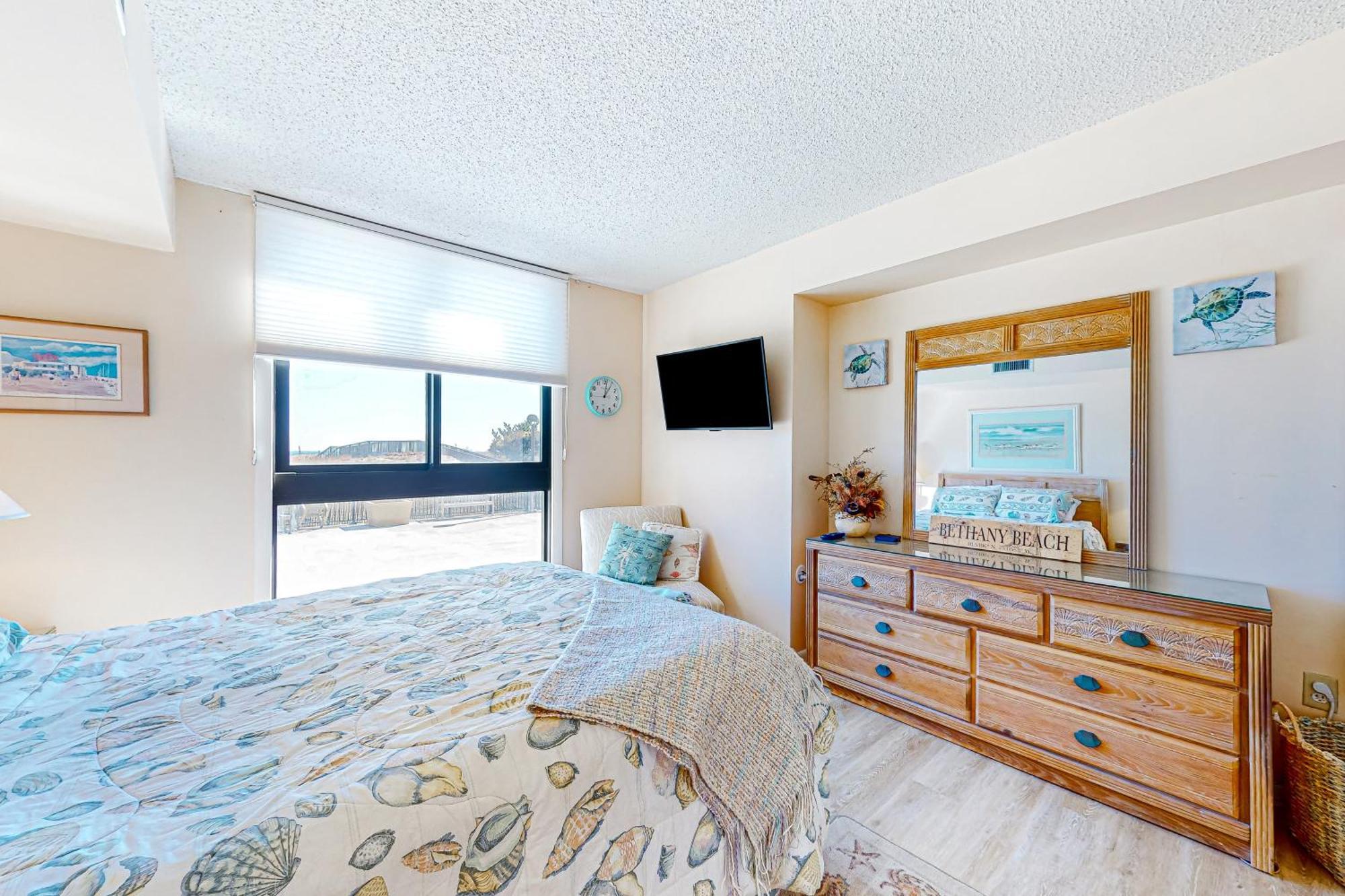 Sea Colony --- 105 Island House Rd Apartment